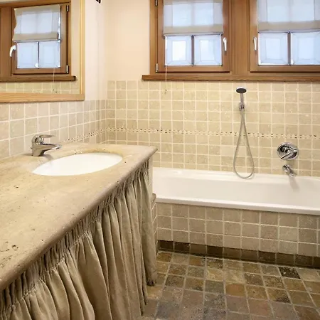 Apartman Casa Francesca Maurizio *